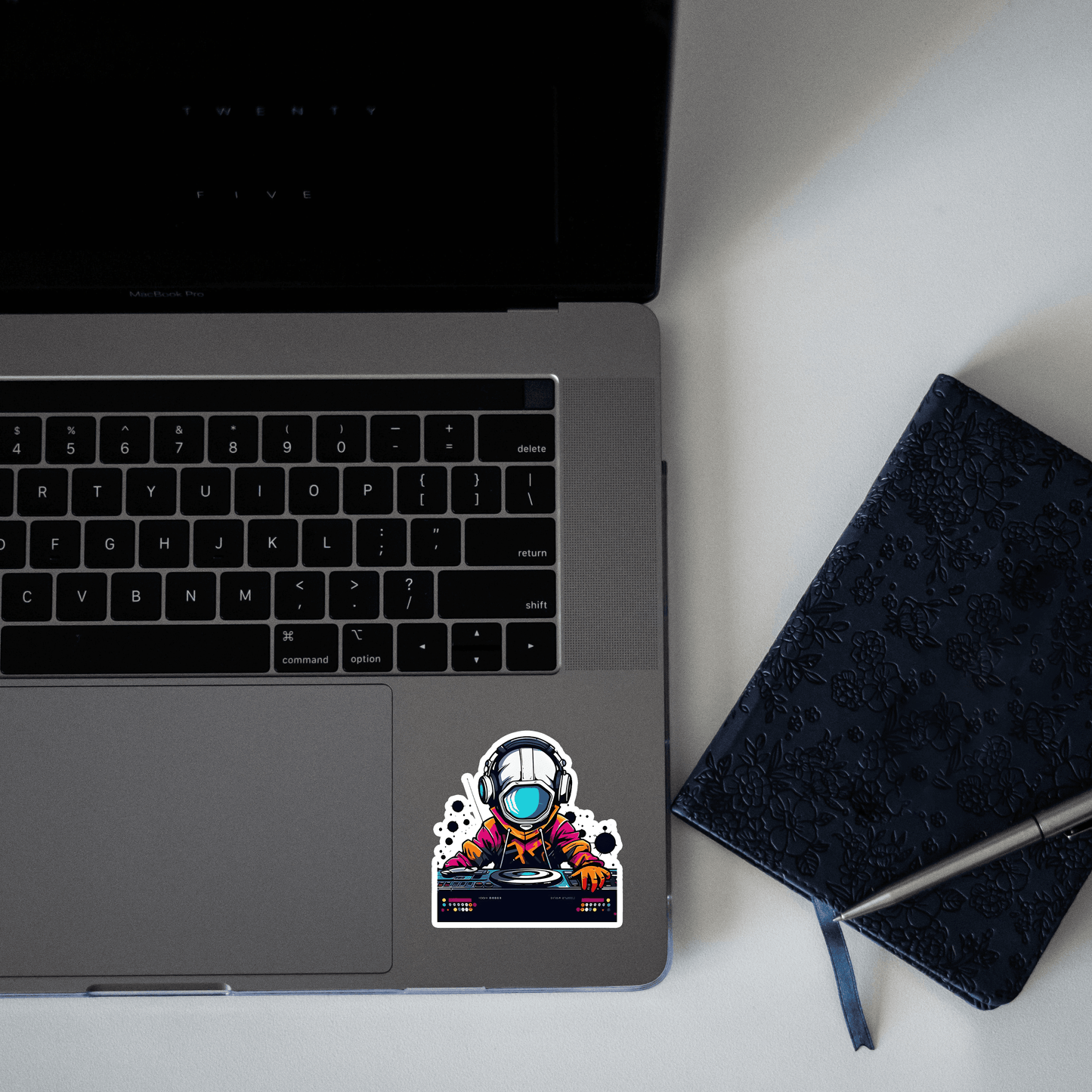Illustration DJ art sticker - sticckiz.com