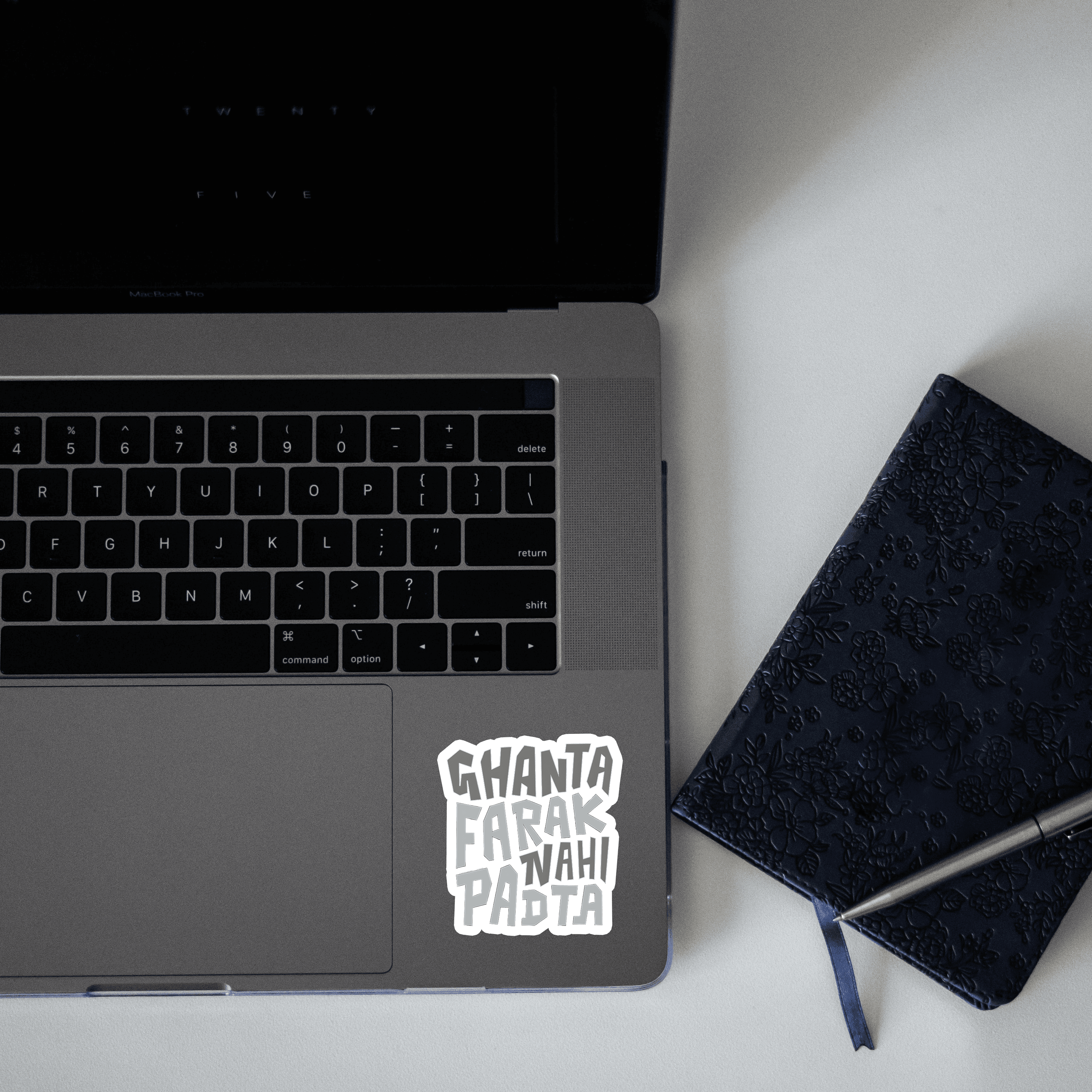 Ghanta farak nahi padta Sticker - sticckiz.com