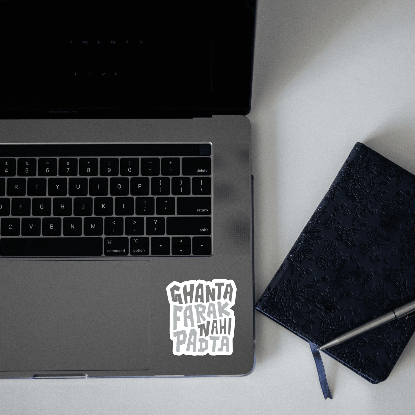 Ghanta farak nahi padta Sticker - sticckiz.com