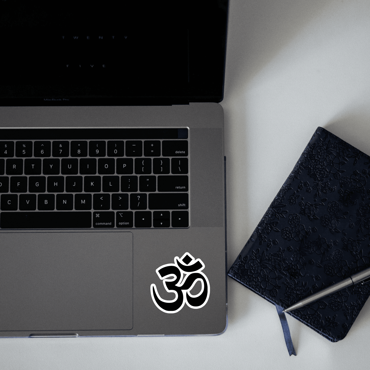 om sticker - sticckiz.com