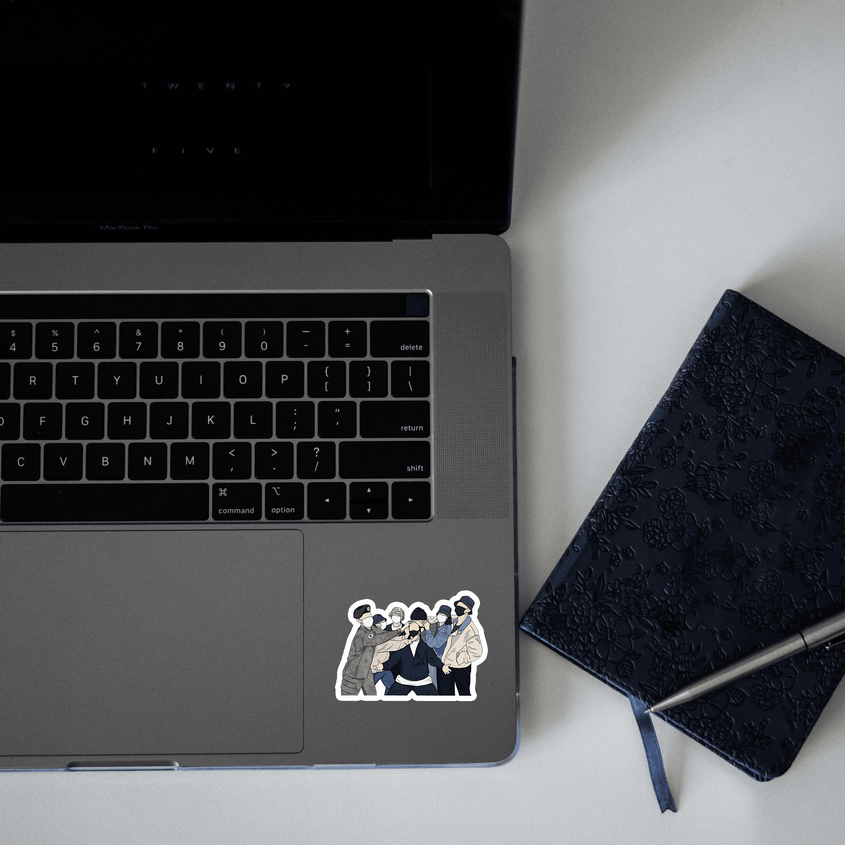 k-pop Singer sticker - sticckiz.com