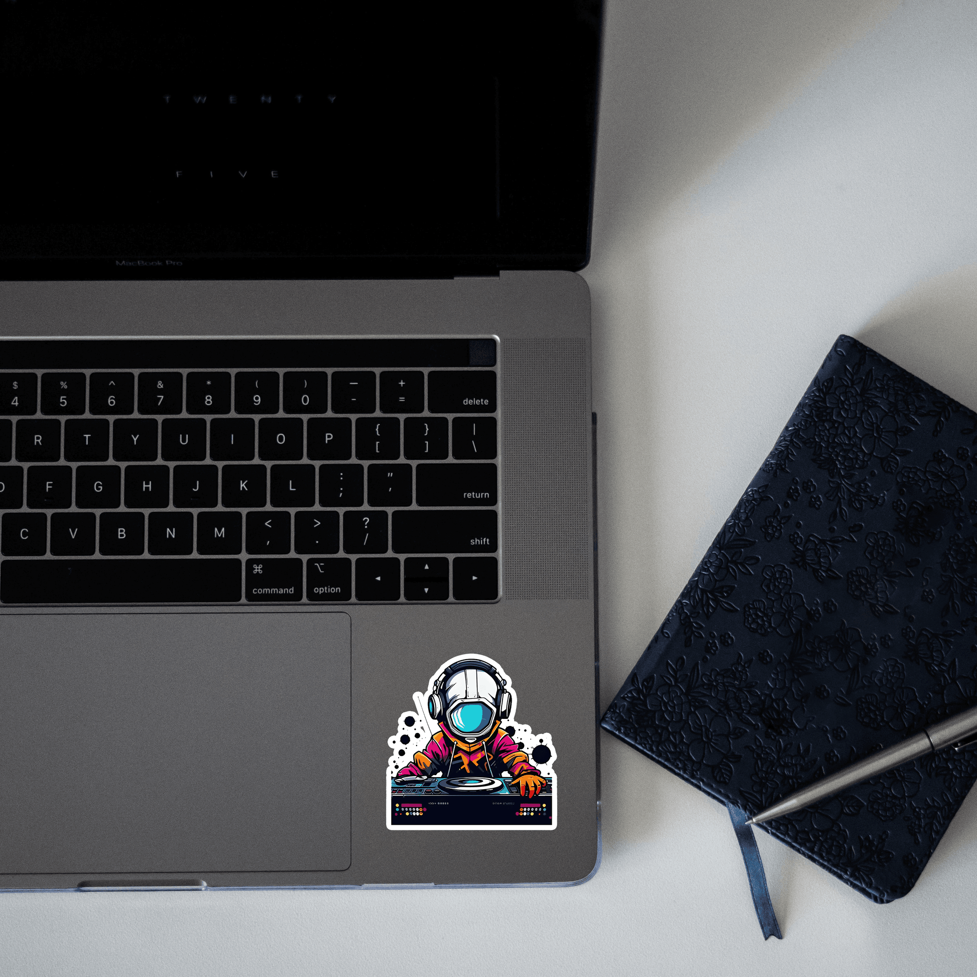 Illustration DJ art sticker - sticckiz.com