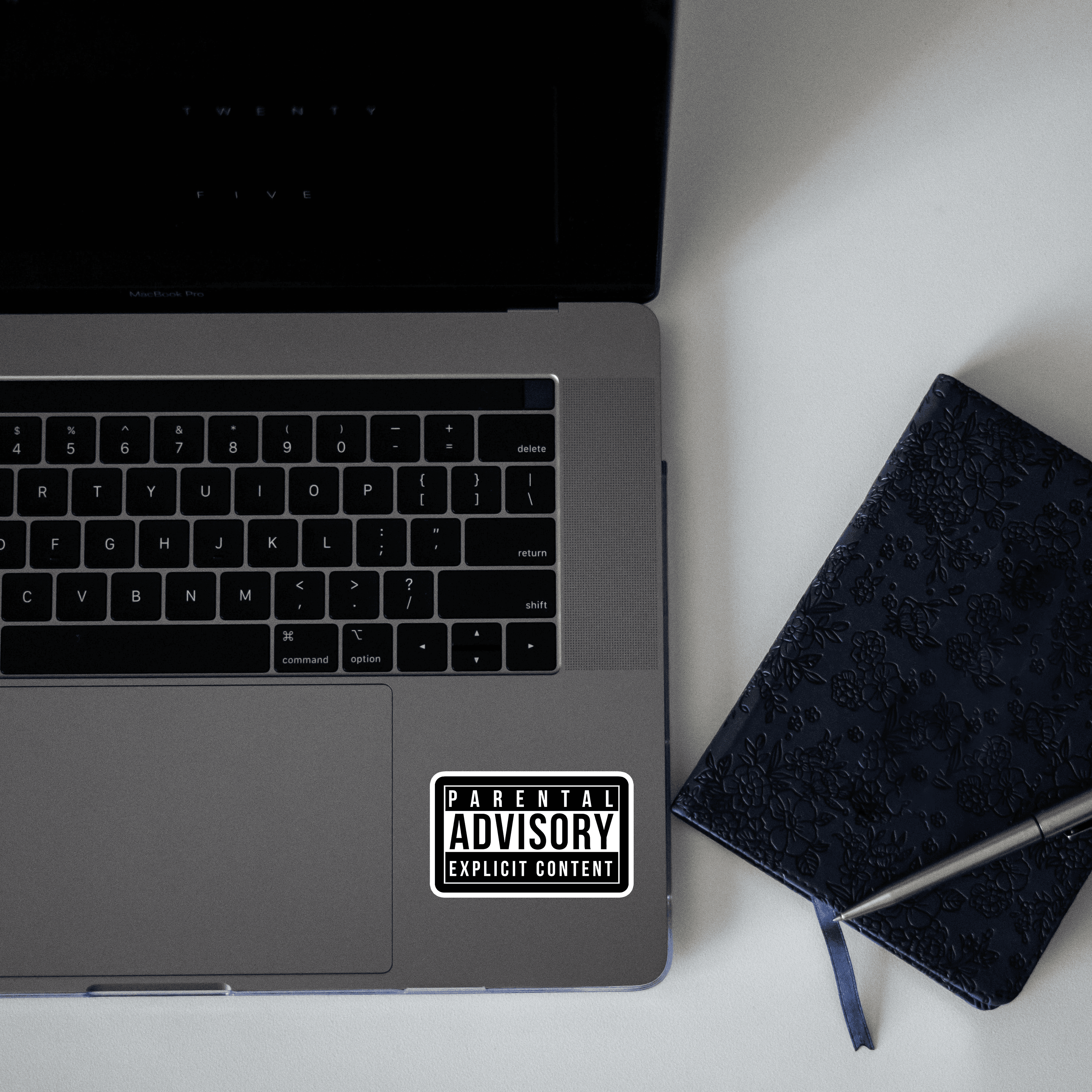 Parental advisory Sticker - sticckiz.com