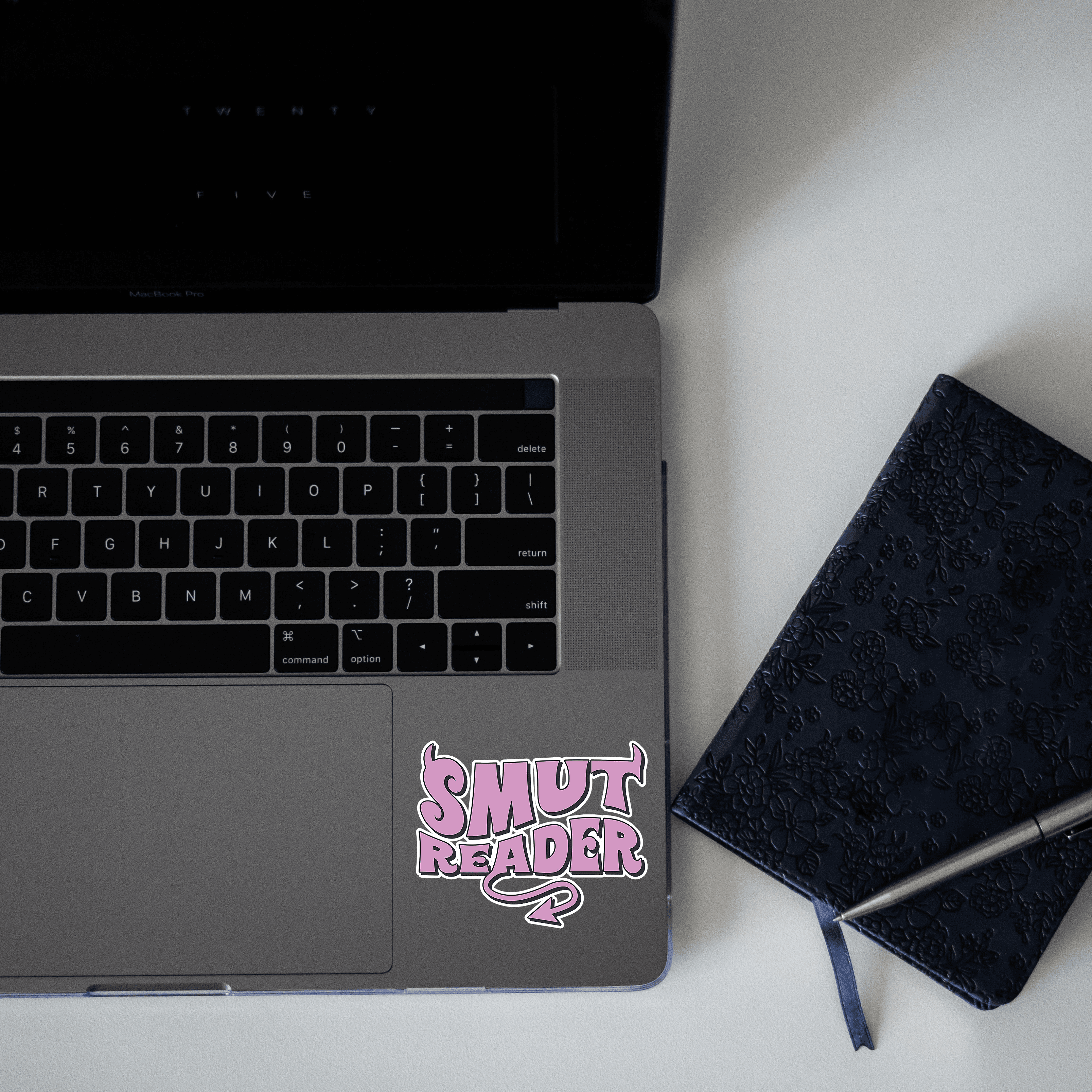 Smut Reader Sticker - sticckiz.com