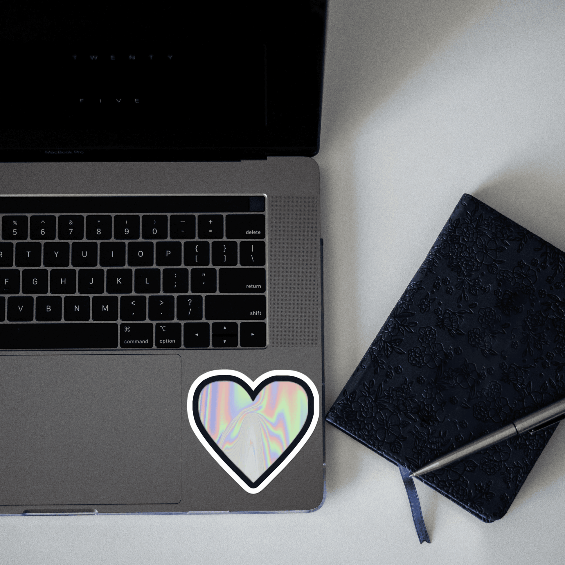 Heart Sticker - sticckiz.com