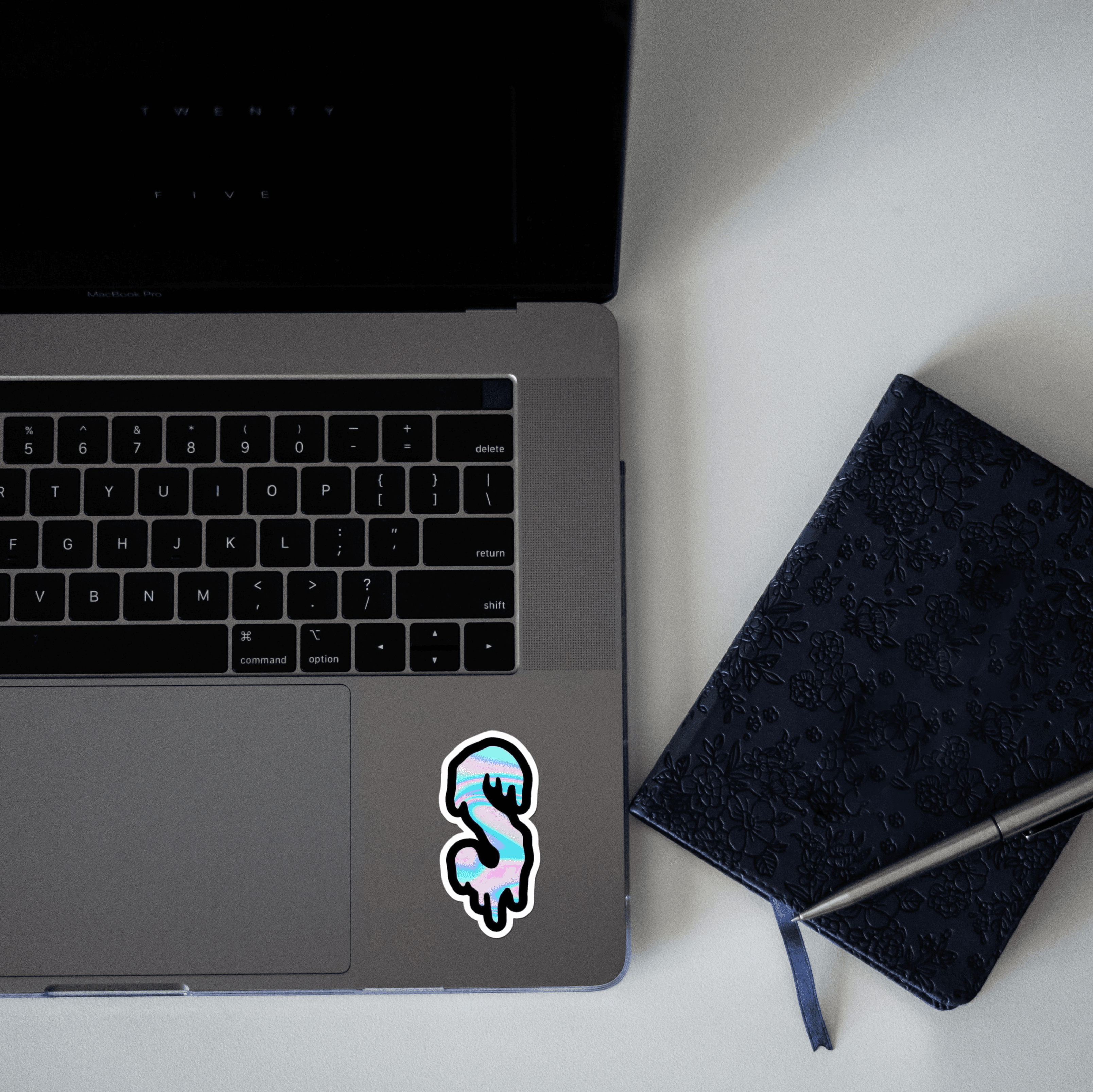 Drippy 'S' Sticker - sticckiz.com