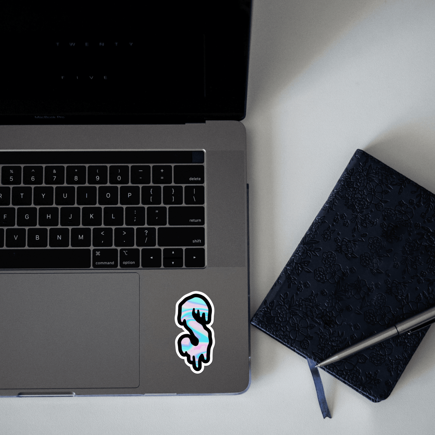 Drippy 'S' Sticker - sticckiz.com