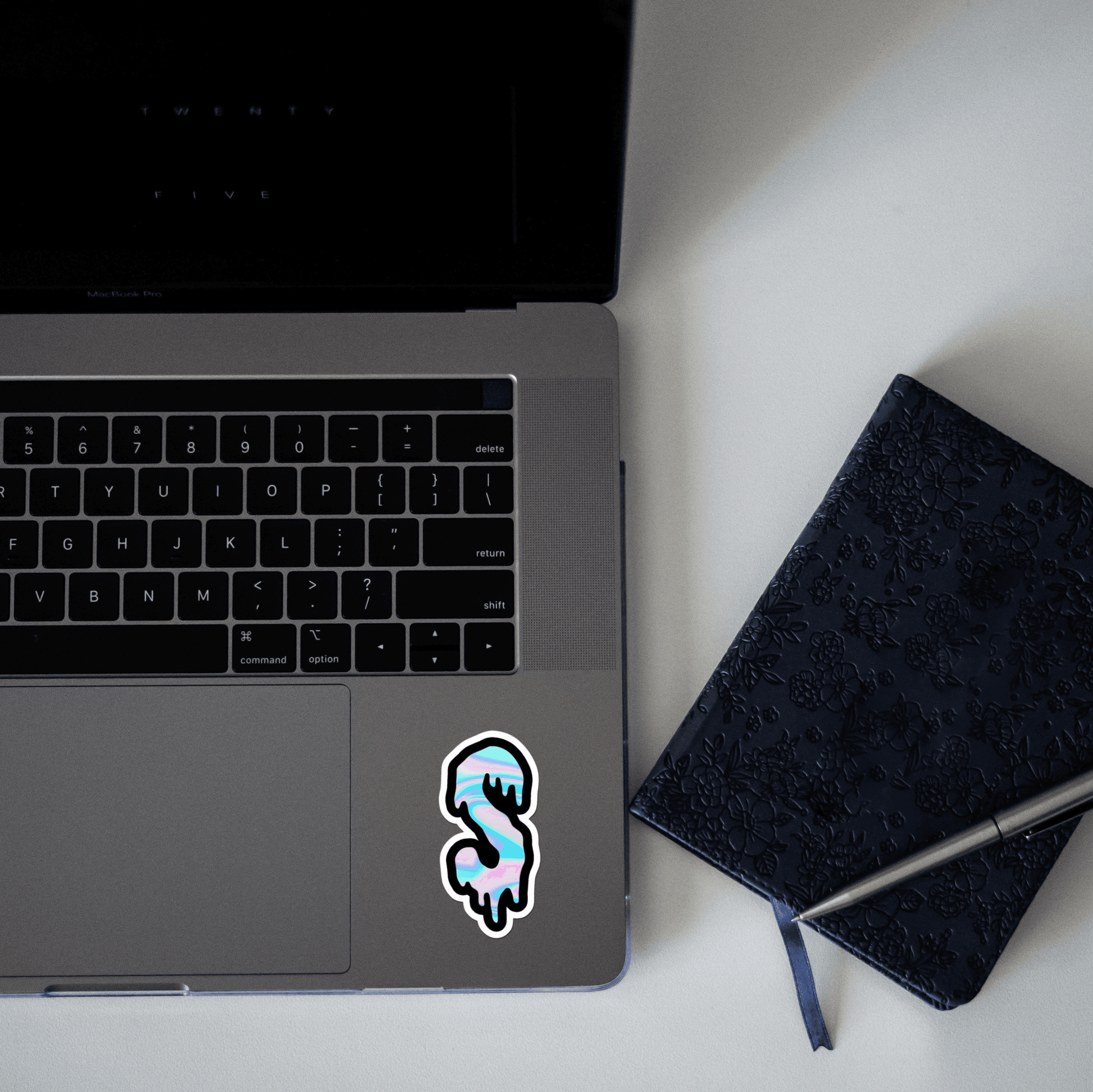 Drippy 'S' Sticker - sticckiz.com
